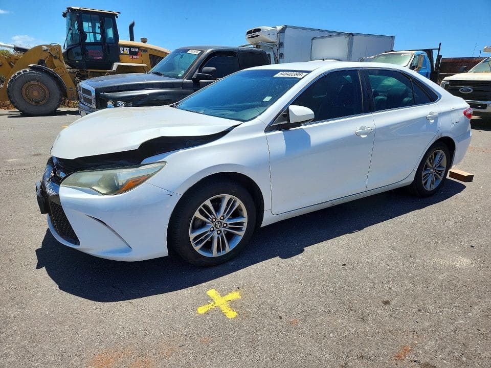 2017 TOYOTA CAMRY LE - 1