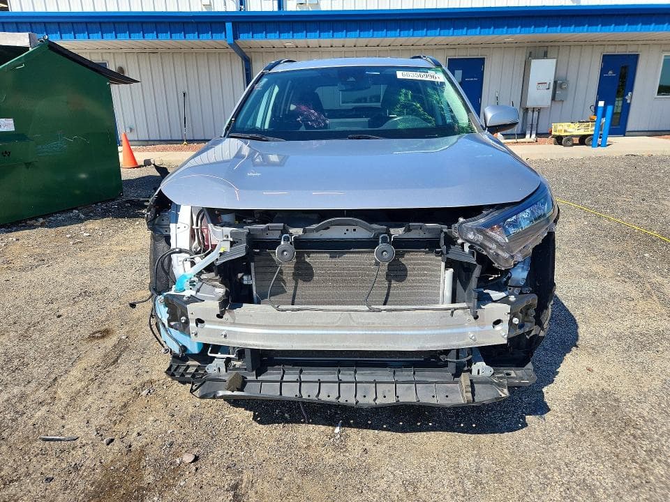 2019 TOYOTA RAV4 LE 5