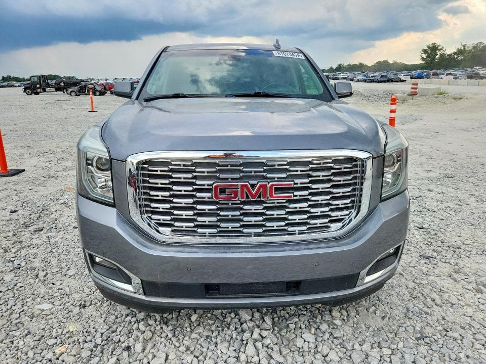 2019 GMC YUKON DENALI 5