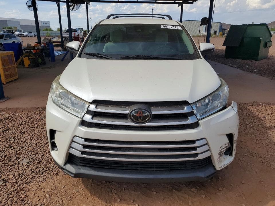 2019 TOYOTA HIGHLANDER LE 5