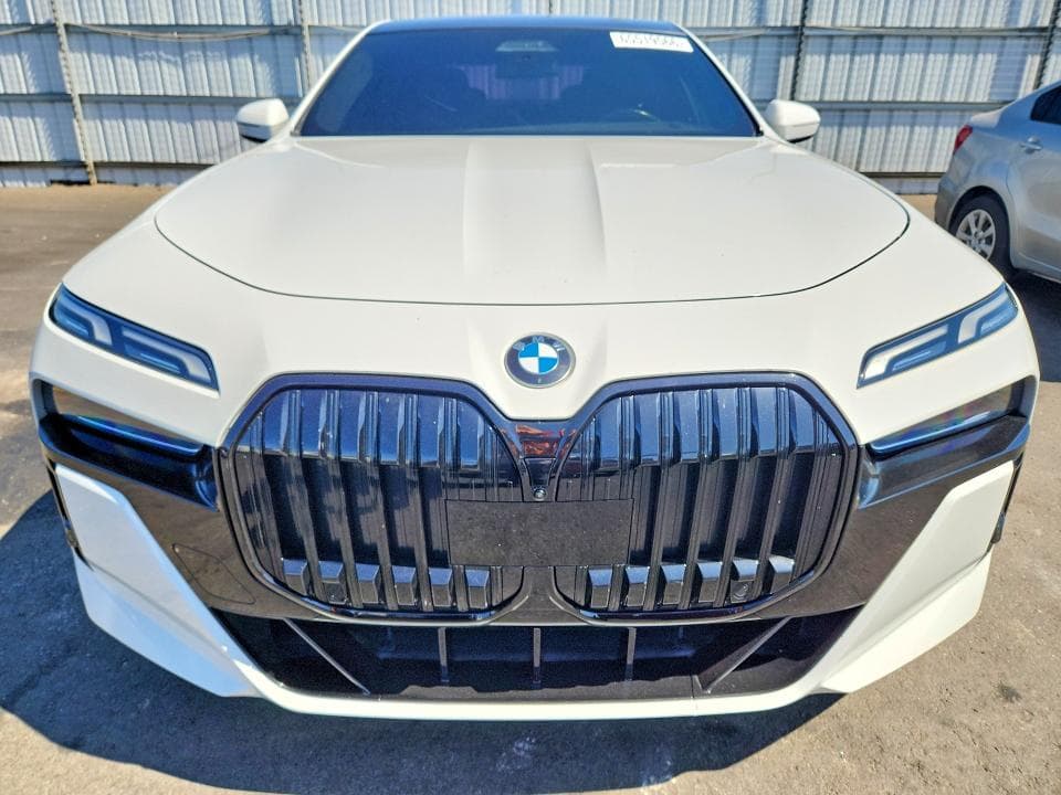2023 BMW 740 I 5