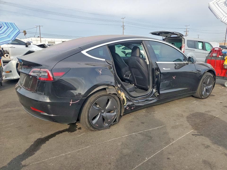 2018 TESLA MODEL 3 3