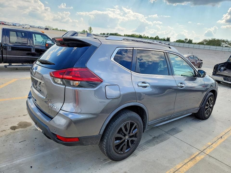 2020 NISSAN ROGUE SV 3