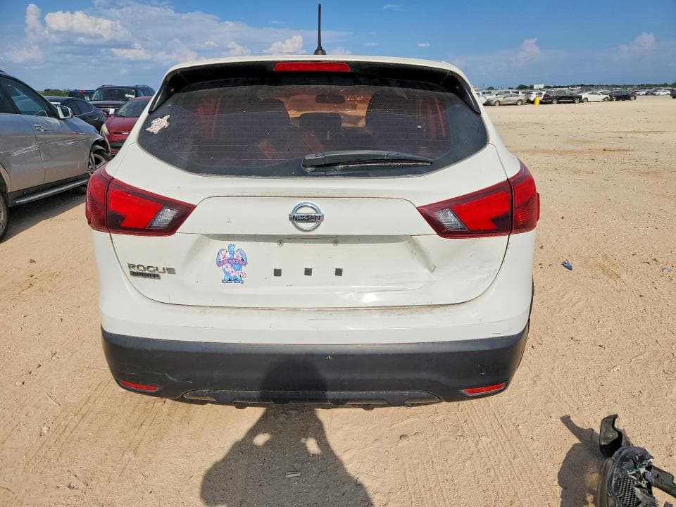 2017 NISSAN ROGUE SPORT S 6
