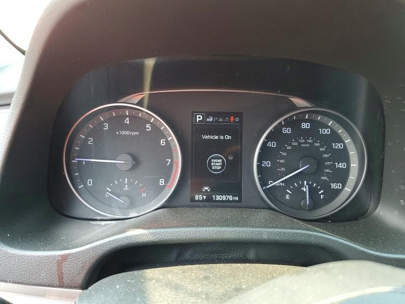 2017 HYUNDAI ELANTRA LIMITED 9