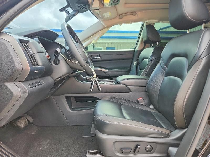 2023 NISSAN PATHFINDER SL 7