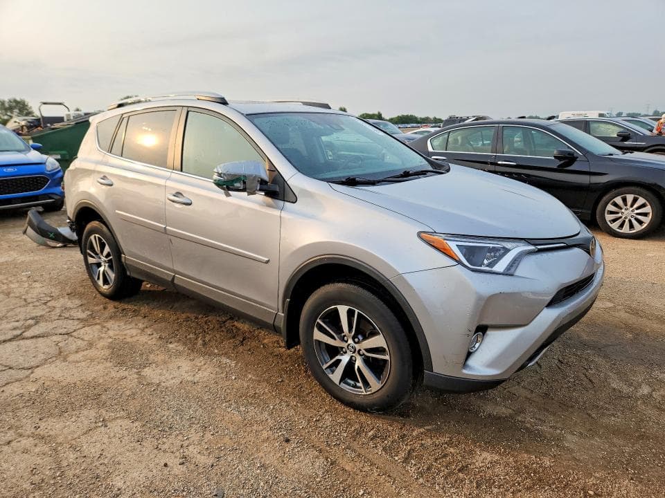 2018 TOYOTA RAV4 XLE 4