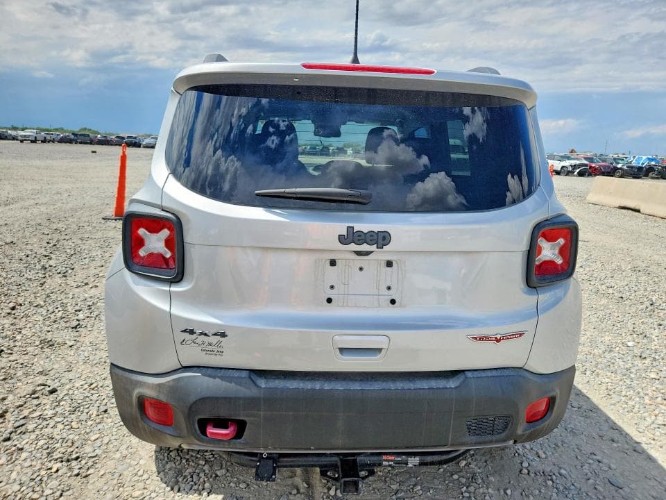 2021 JEEP RENEGADE TRAILHAWK 6