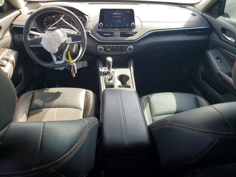 2022 NISSAN ALTIMA SR 8