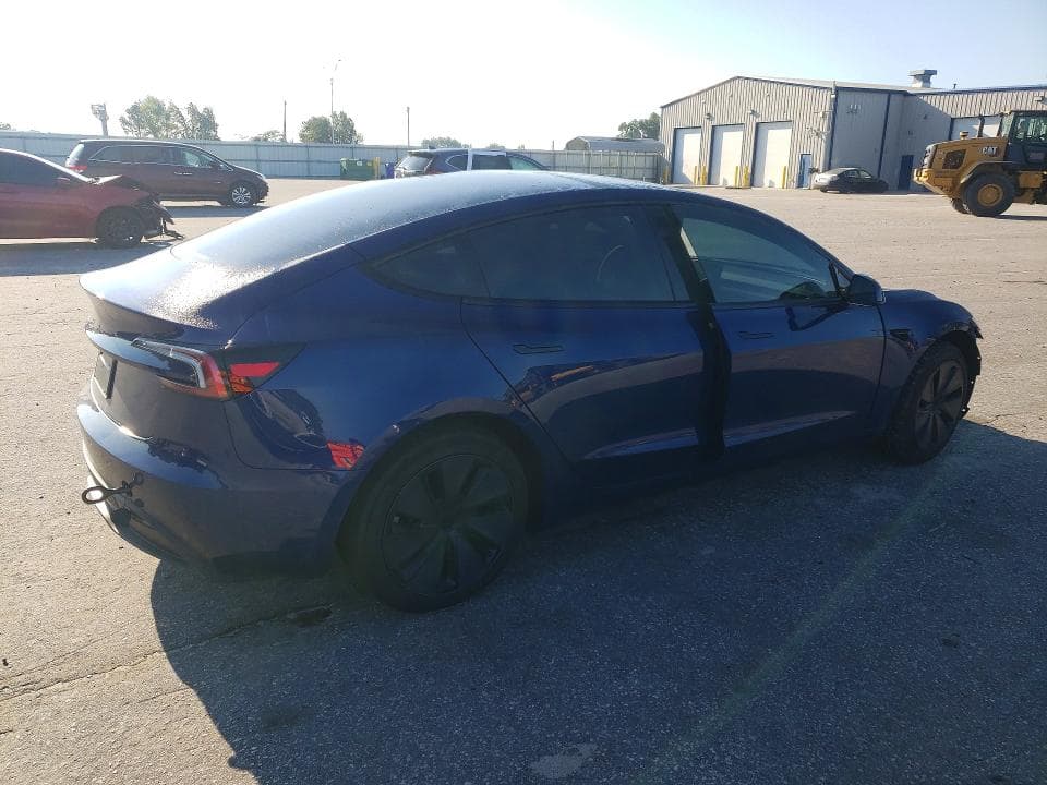 2026 TESLA MODEL 3 3