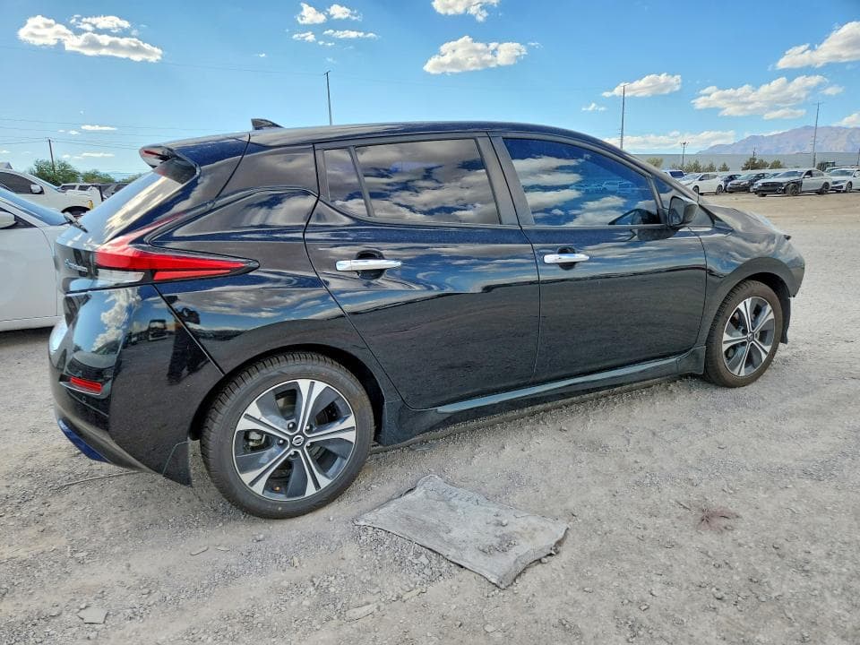 2020 NISSAN LEAF SV 3
