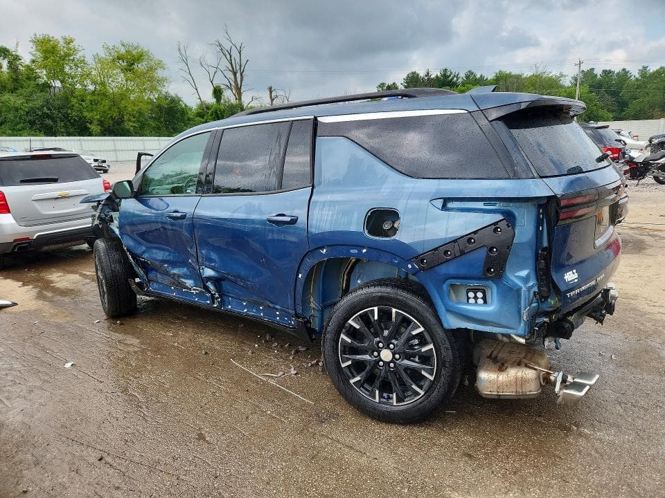 2026 CHEVROLET TRAVERSE LT 2