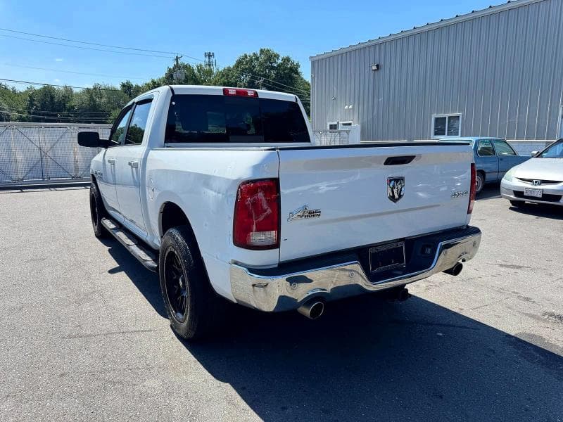 2017 RAM 1500 SLT 2