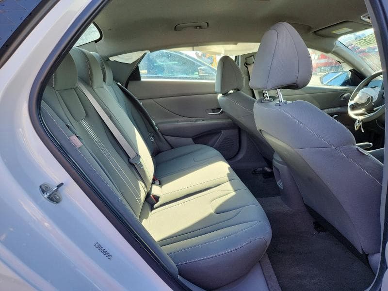 2024 HYUNDAI ELANTRA SEL 10