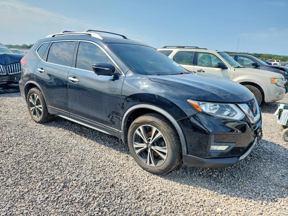 2020 NISSAN ROGUE SV 4