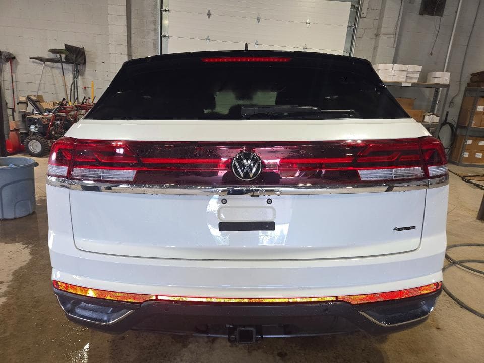2026 VOLKSWAGEN ATLAS CROSS SPORT SE 6