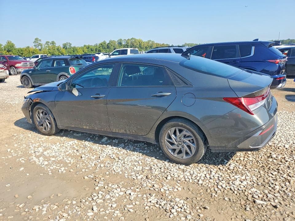 2024 HYUNDAI ELANTRA SEL 2