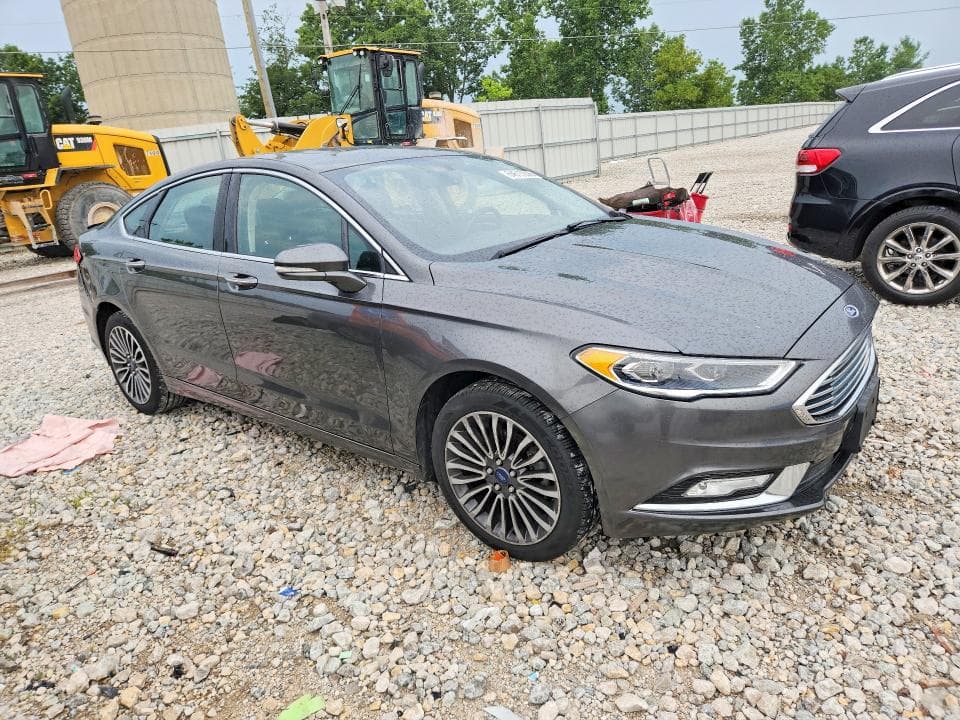 2017 FORD FUSION SE 4