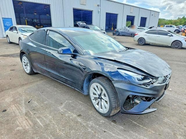 2023 TESLA MODEL 3 4