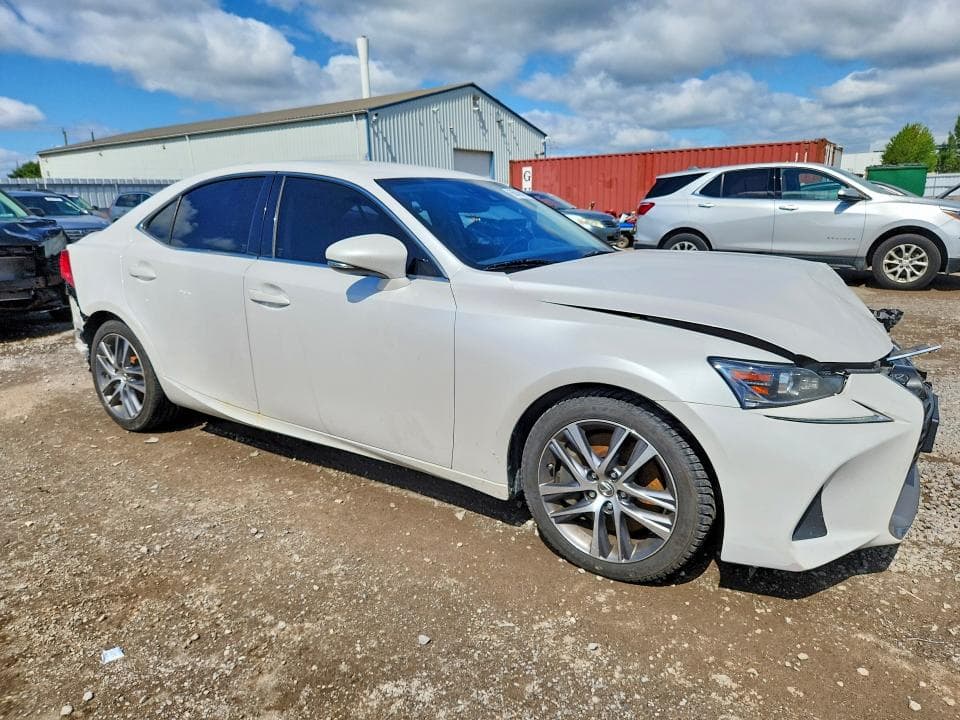 2017 LEXUS IS 200T 4