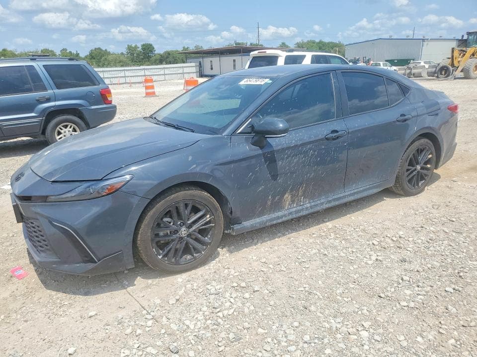 2025 TOYOTA CAMRY SE - 1