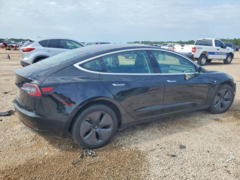 2018 TESLA MODEL 3 3