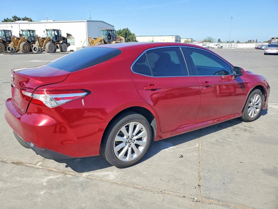 2018 TOYOTA CAMRY LE 3