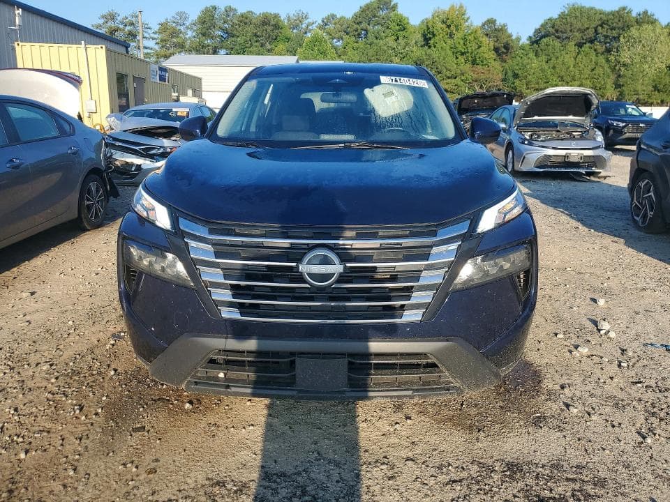 2025 NISSAN ROGUE SV 5