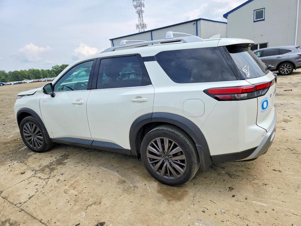 2024 NISSAN PATHFINDER SL 2