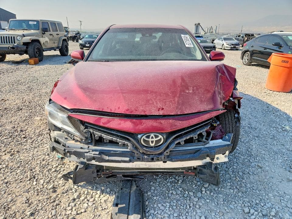 2019 TOYOTA CAMRY LE 5