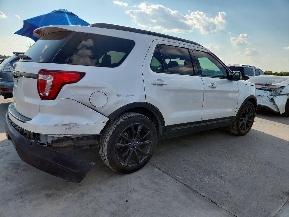 2019 FORD EXPLORER XLT 3