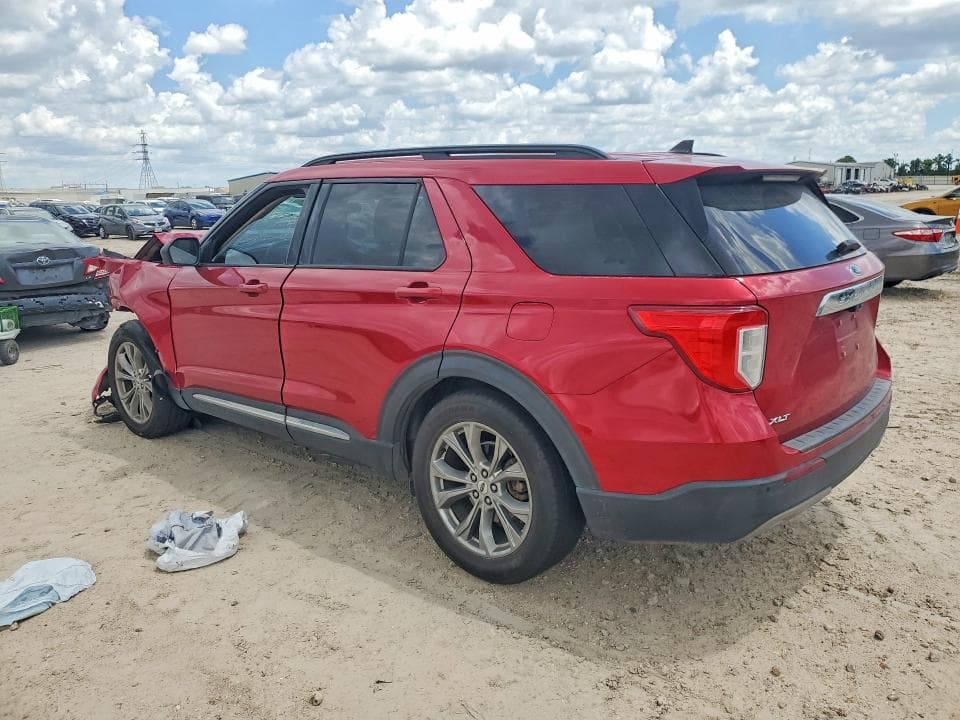 2021 FORD EXPLORER XLT 2