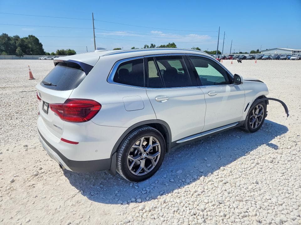 2021 BMW X3 XDRIVE30E 3