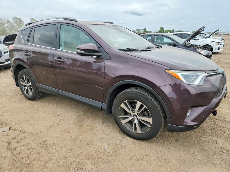 2017 TOYOTA RAV4 XLE 4
