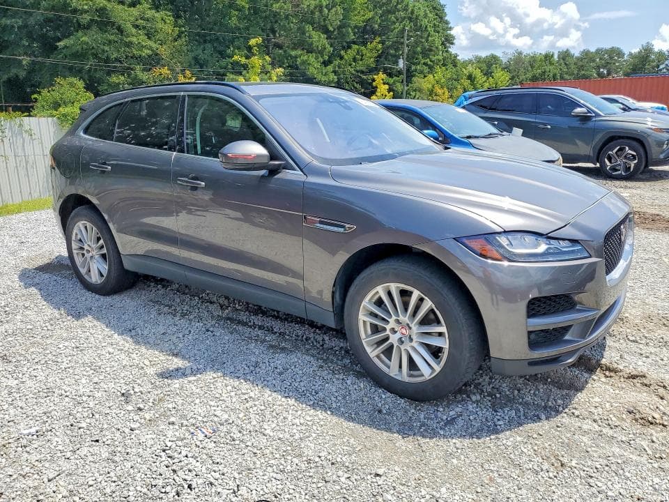 2017 JAGUAR F-PACE PRESTIGE 4