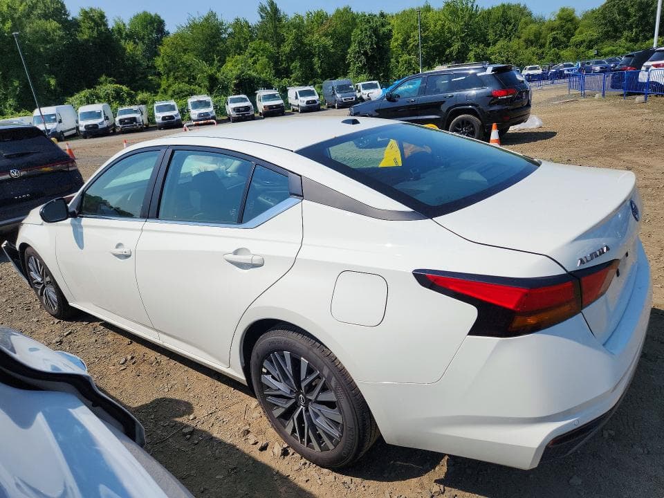 2026 NISSAN ALTIMA SV 2