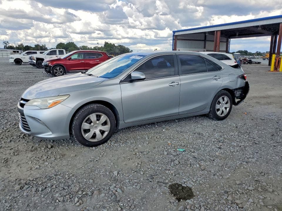 2017 TOYOTA CAMRY LE - 1