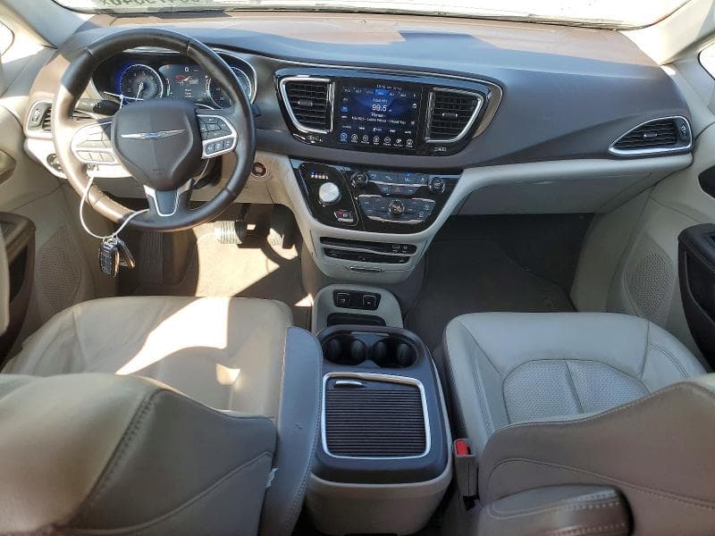 2017 CHRYSLER PACIFICA TOURING L PLUS 8