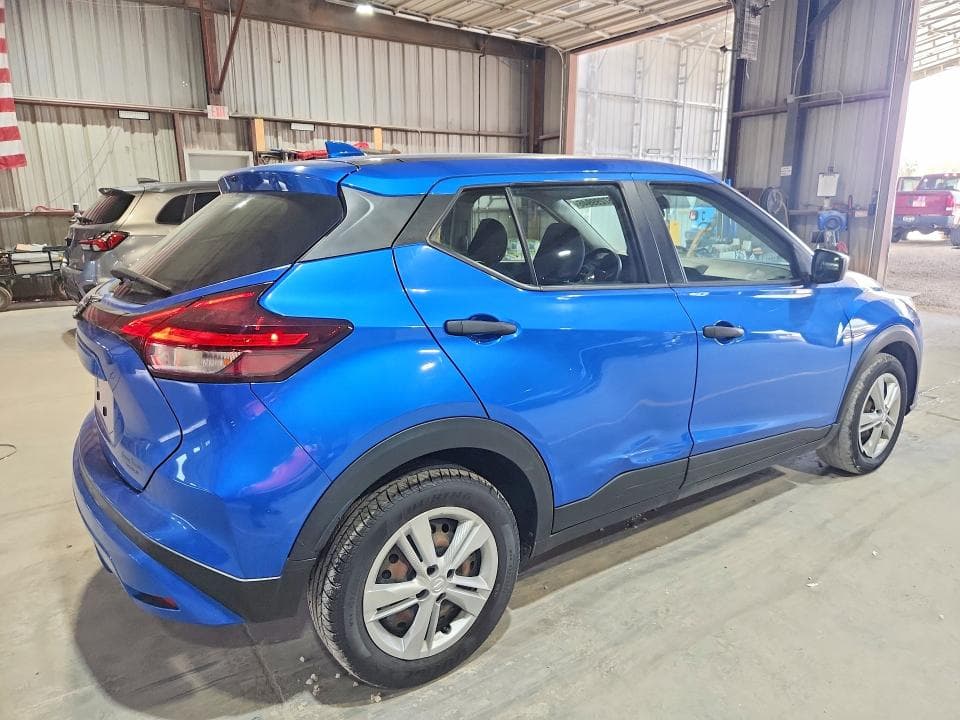 2021 NISSAN KICKS S 3