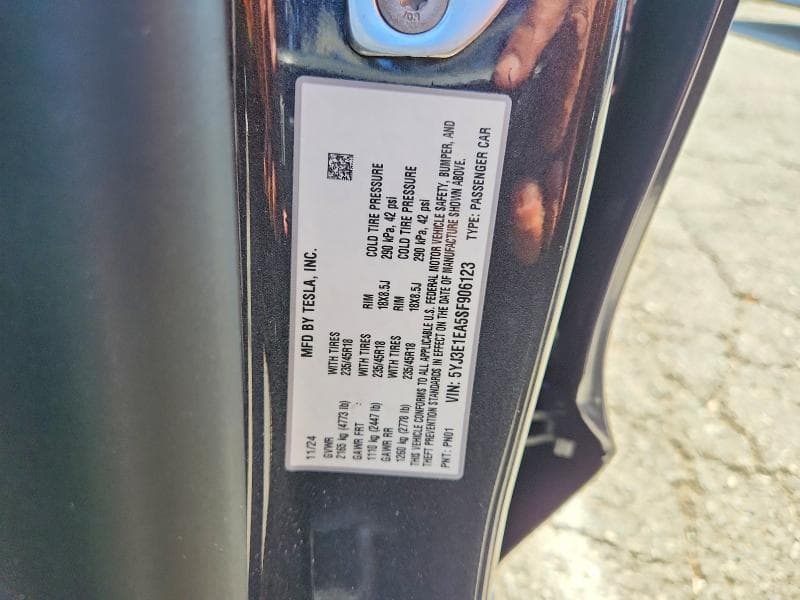 2025 TESLA MODEL 3 12