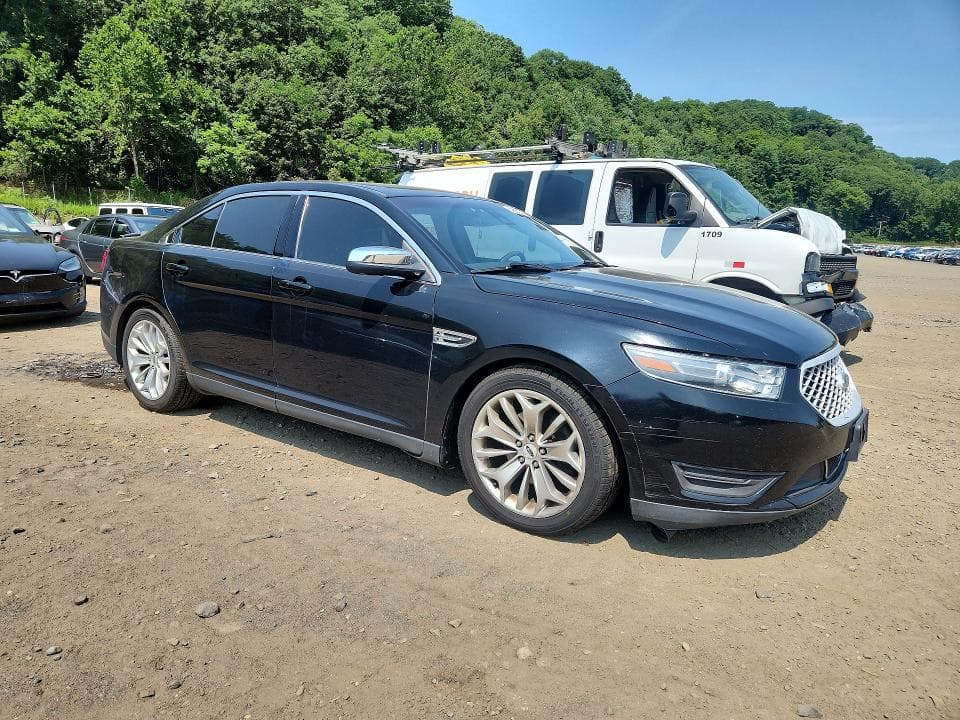 2018 FORD TAURUS LIMITED 4