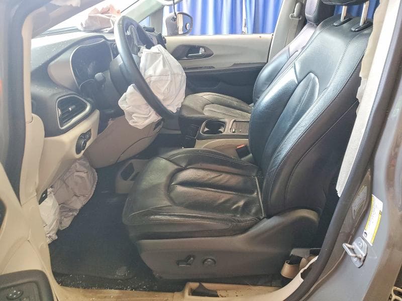 2022 CHRYSLER PACIFICA TOURING L 7