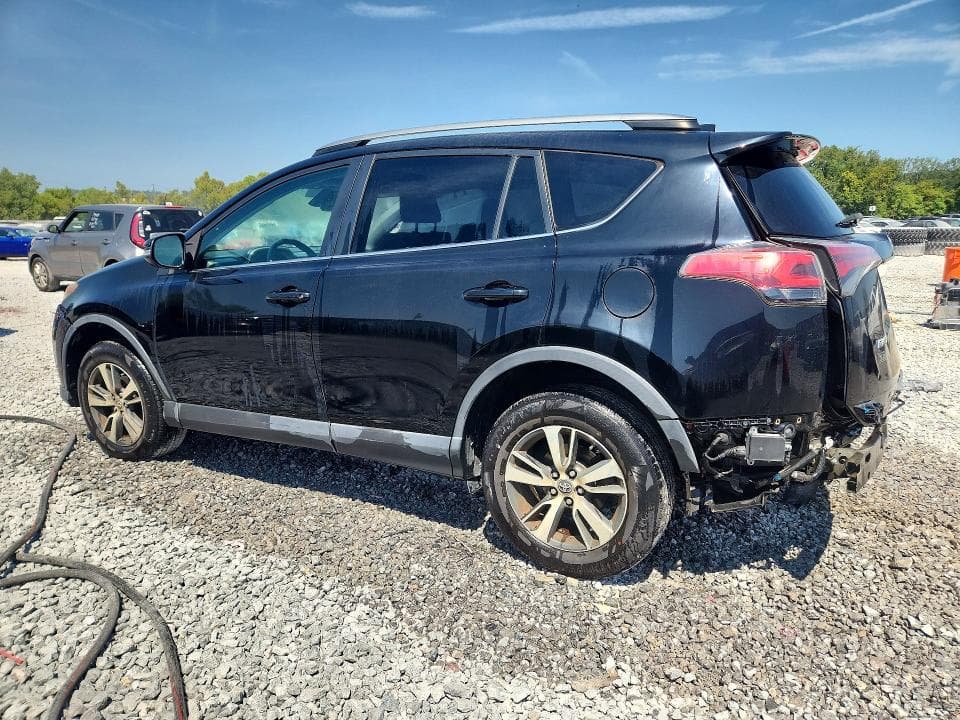 2018 TOYOTA RAV4 XLE 2