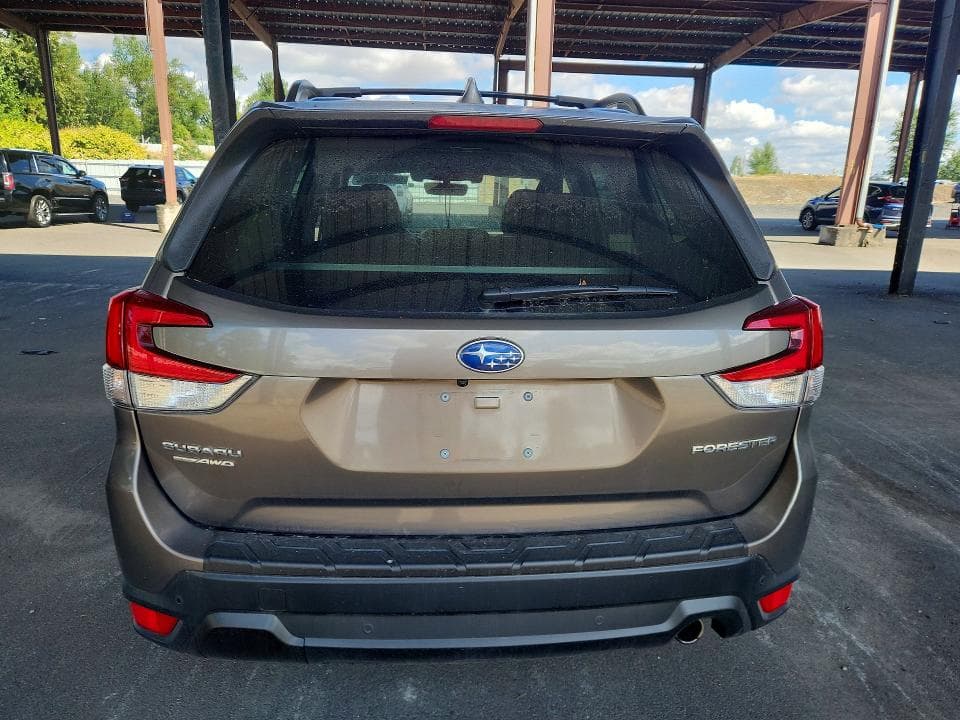 2021 SUBARU FORESTER LIMITED 6