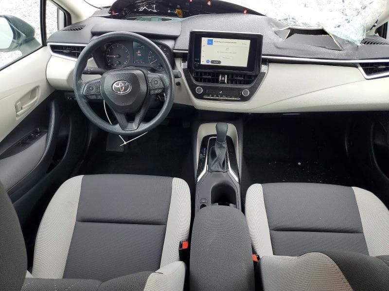 2025 TOYOTA COROLLA LE 8
