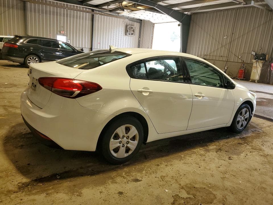 2017 KIA FORTE LX 3