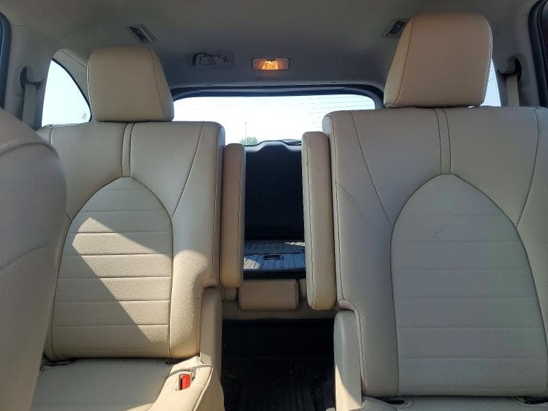 2022 TOYOTA HIGHLANDER XLE 10