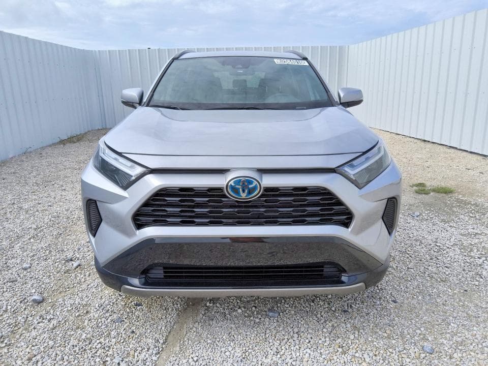 2024 TOYOTA RAV4 SE 5
