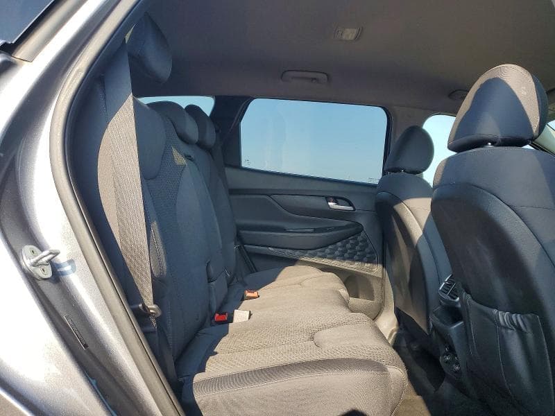 2019 HYUNDAI SANTA FE SE 11