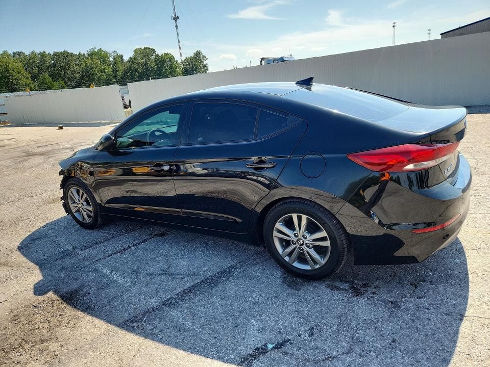 2017 HYUNDAI ELANTRA SE 2